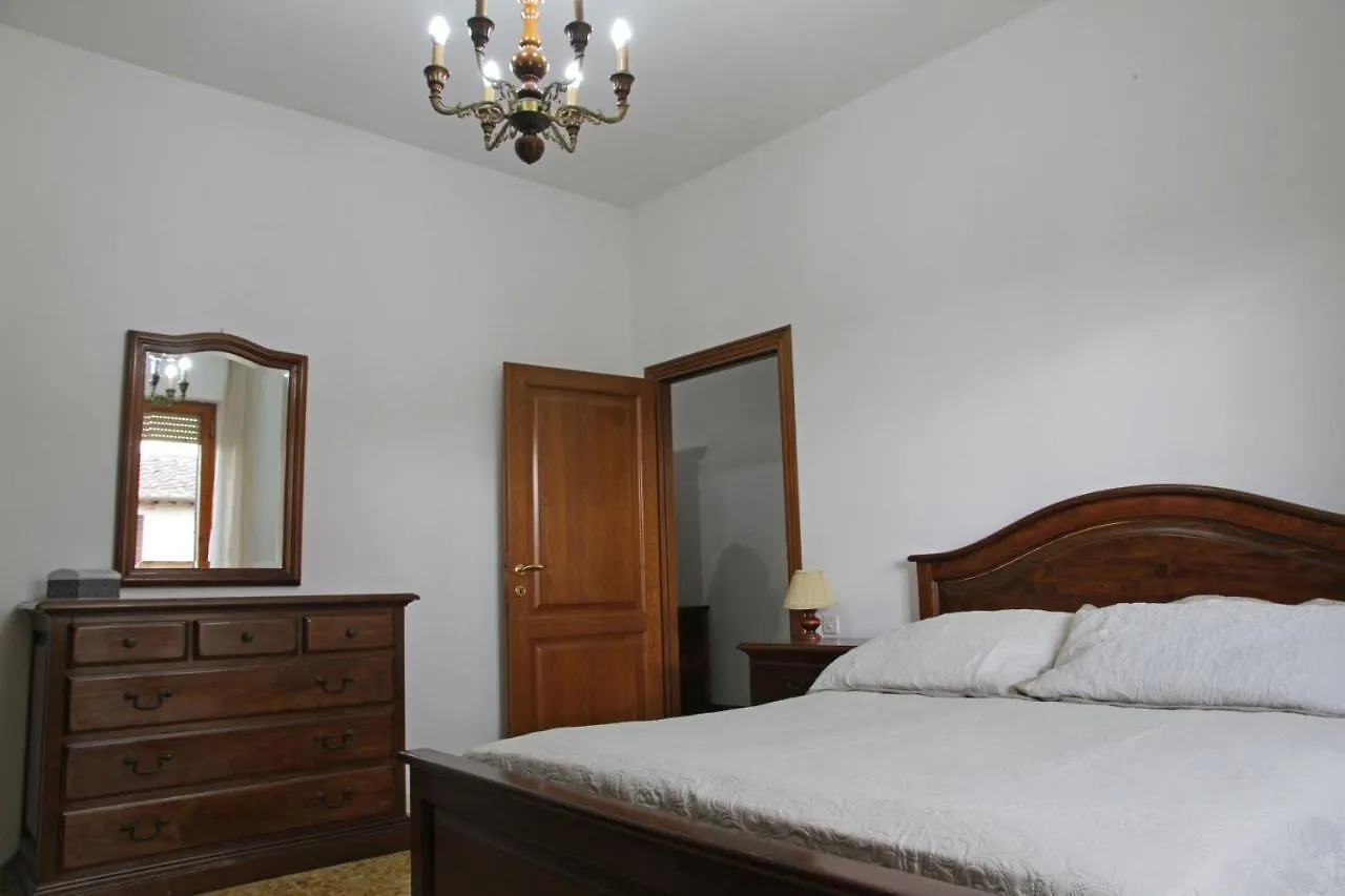 Holiday home Casa Marisa Siena Villa San Giovanni